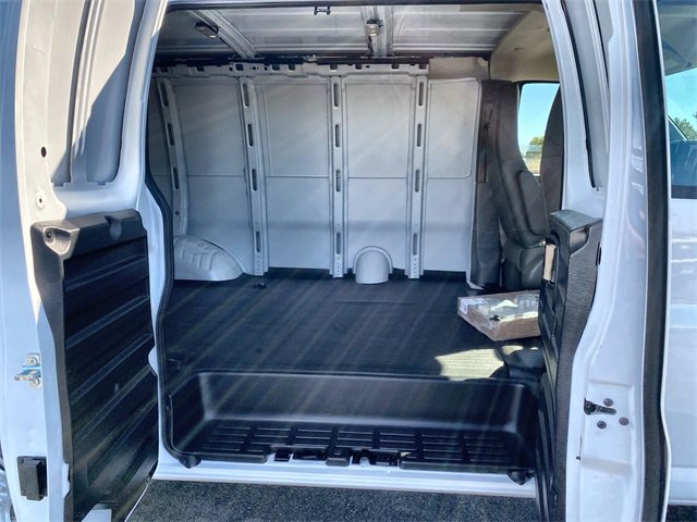 New 2025 Chevrolet Express 2500 Work Van image 22