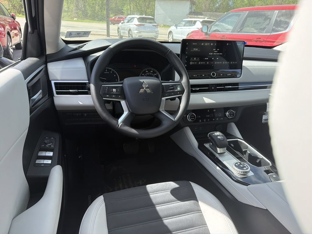 New 2026 Mitsubishi Outlander SE AWD/4WD image 13