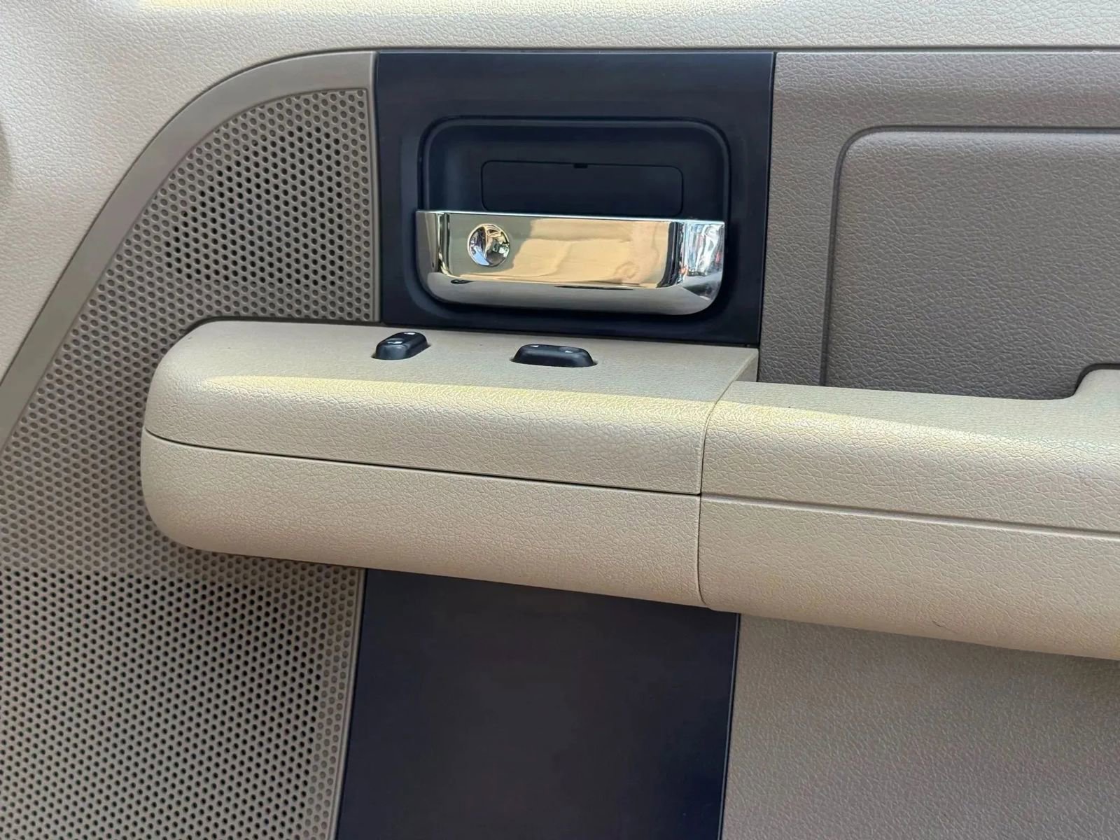 Used 2007 Ford F150 XLT image 45