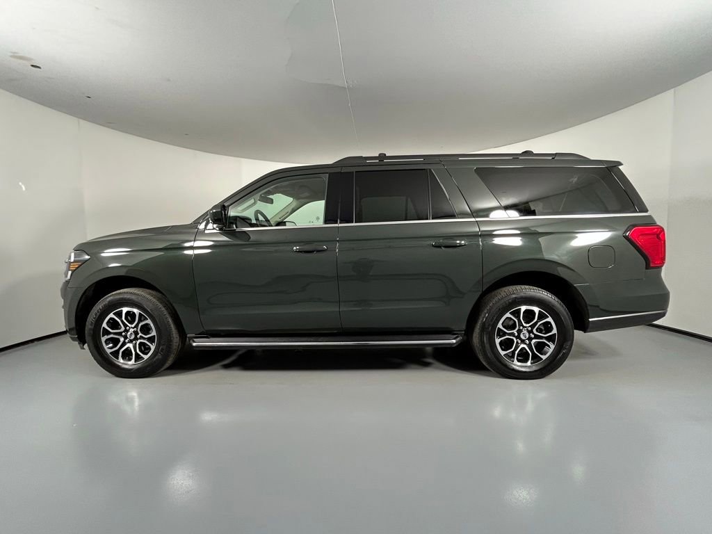 Used 2022 Ford Expedition Max XLT AWD/4WD image 4