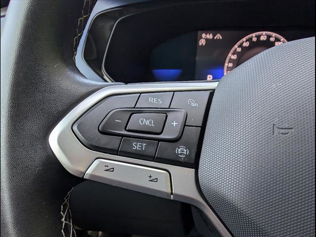 Certified 2022 Volkswagen Taos SE image 31