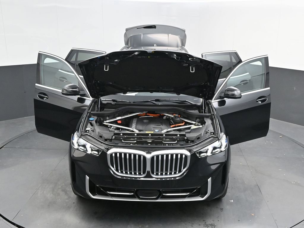 New 2026 BMW X5 xDrive50e w/ Premium Package AWD/4WD image 53