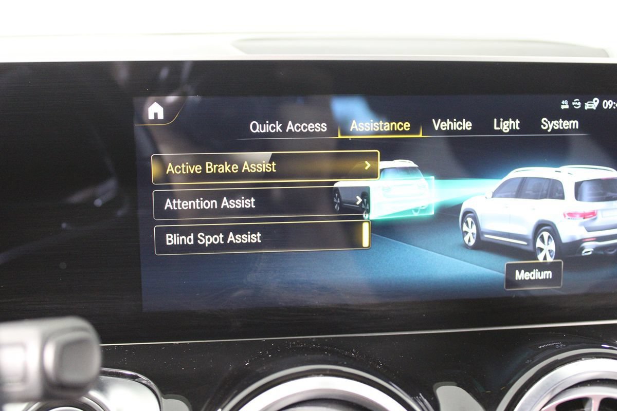 Used 2021 Mercedes-Benz GLB 250 image 20