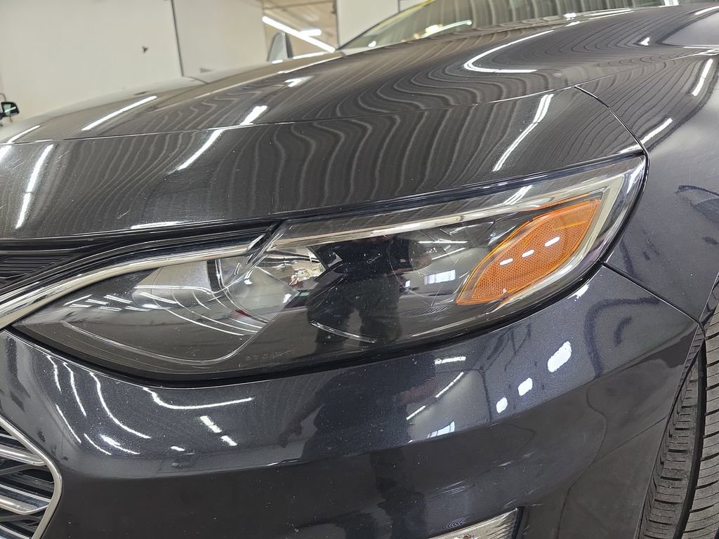 Used 2023 Chevrolet Malibu LT FWD image 33