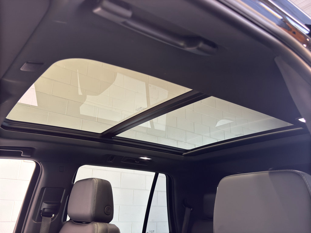 Used 2023 Chevrolet Tahoe Z71 w/ Off-Road Capability Package image 38