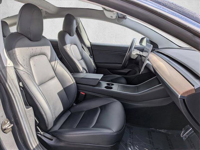 Used 2018 Tesla Model 3 Mid Range image 24