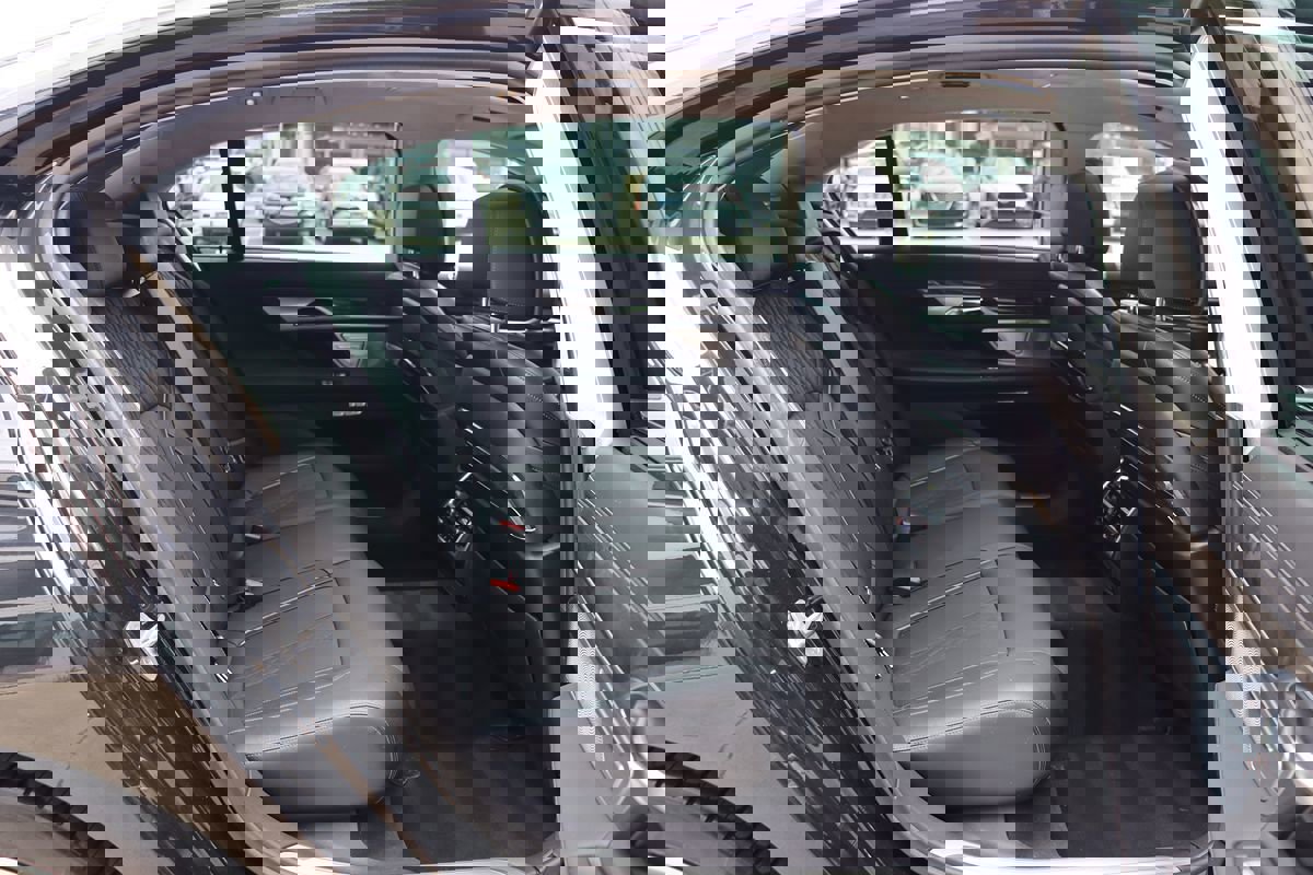 Used 2018 BMW 750i 750i image 37