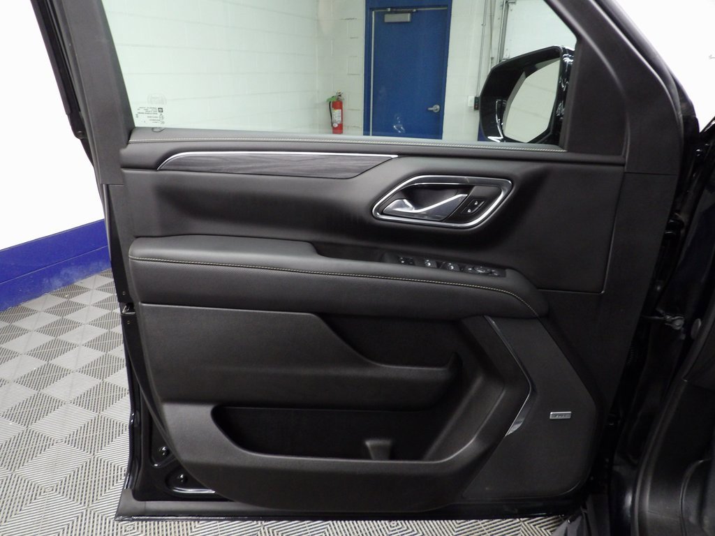 Used 2023 GMC Yukon SLT image 56