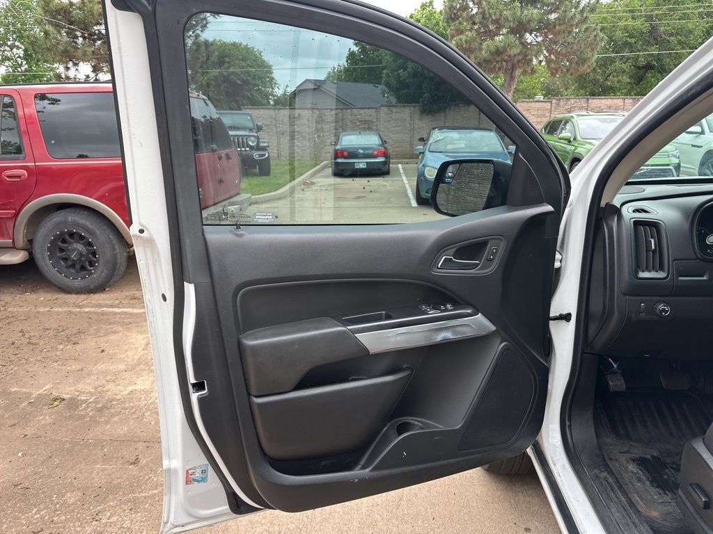 Used 2022 Chevrolet Colorado LT w/ Fleet Safety Package RWD image 9