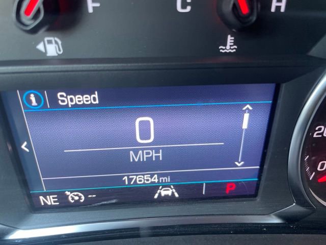 Used 2024 GMC Terrain SLE image 17