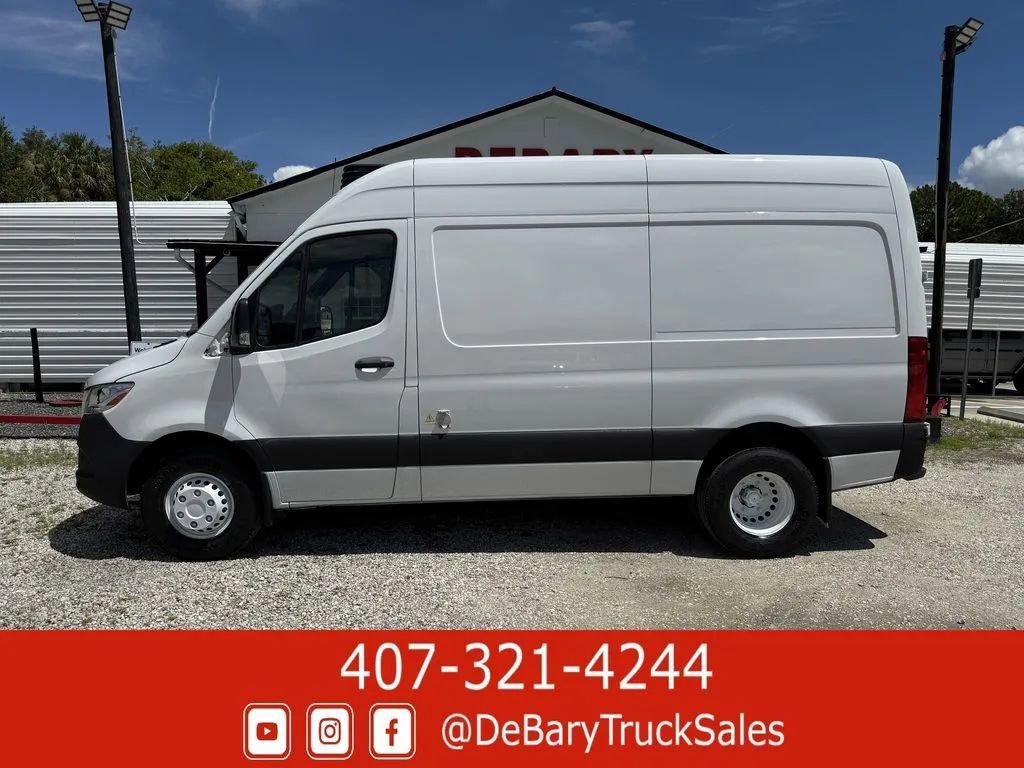 Used 2019 Freightliner Sprinter 144 image 4