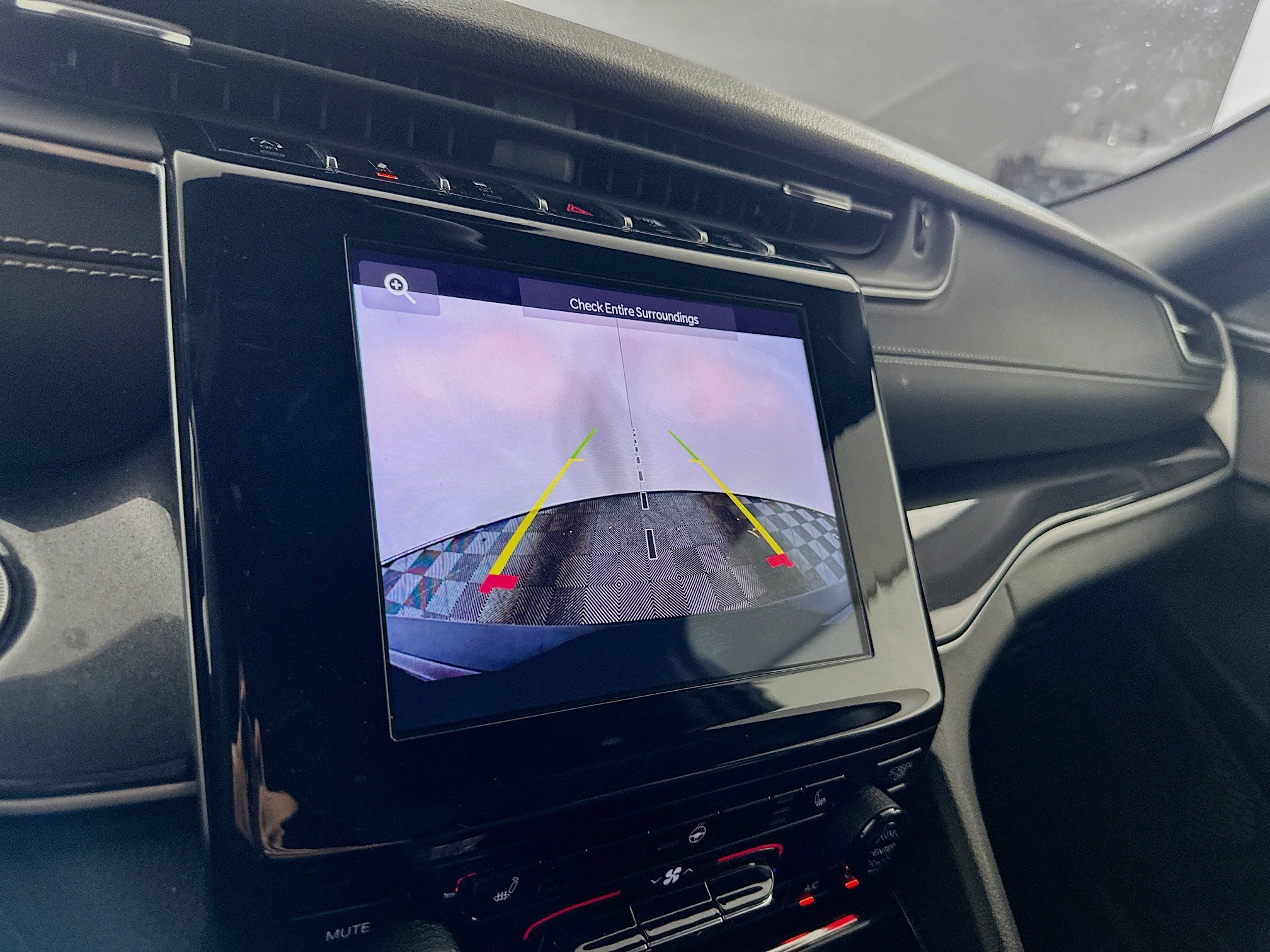 Used 2023 Jeep Grand Cherokee L Laredo image 21