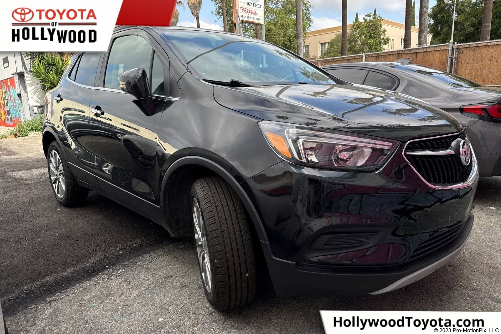 Used 2020 Buick Encore Preferred AWD/4WD image 1