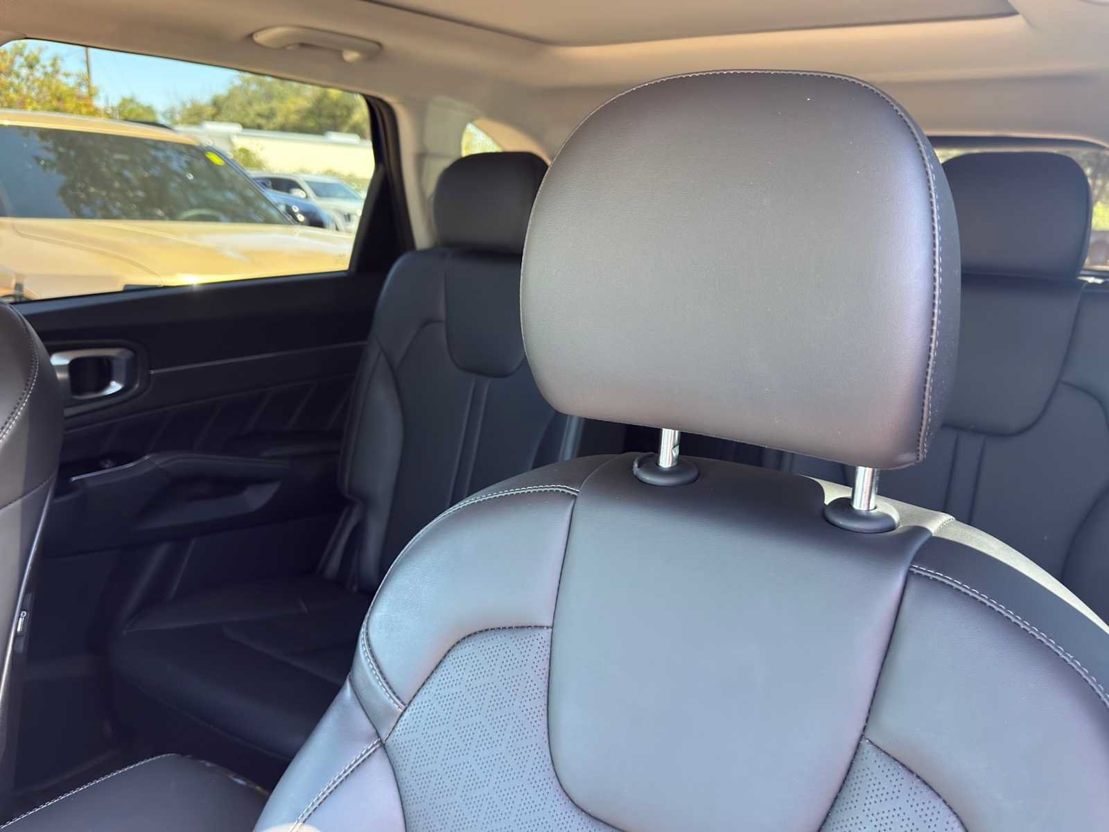 Certified 2023 Kia Sorento SX AWD/4WD image 13