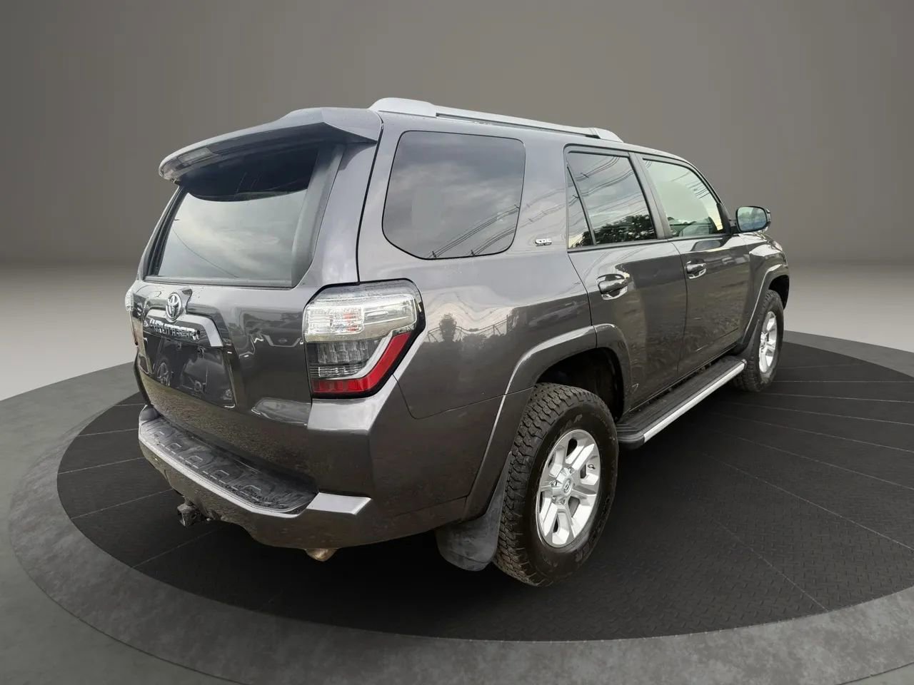 Used 2016 Toyota 4Runner SR5 AWD/4WD image 5