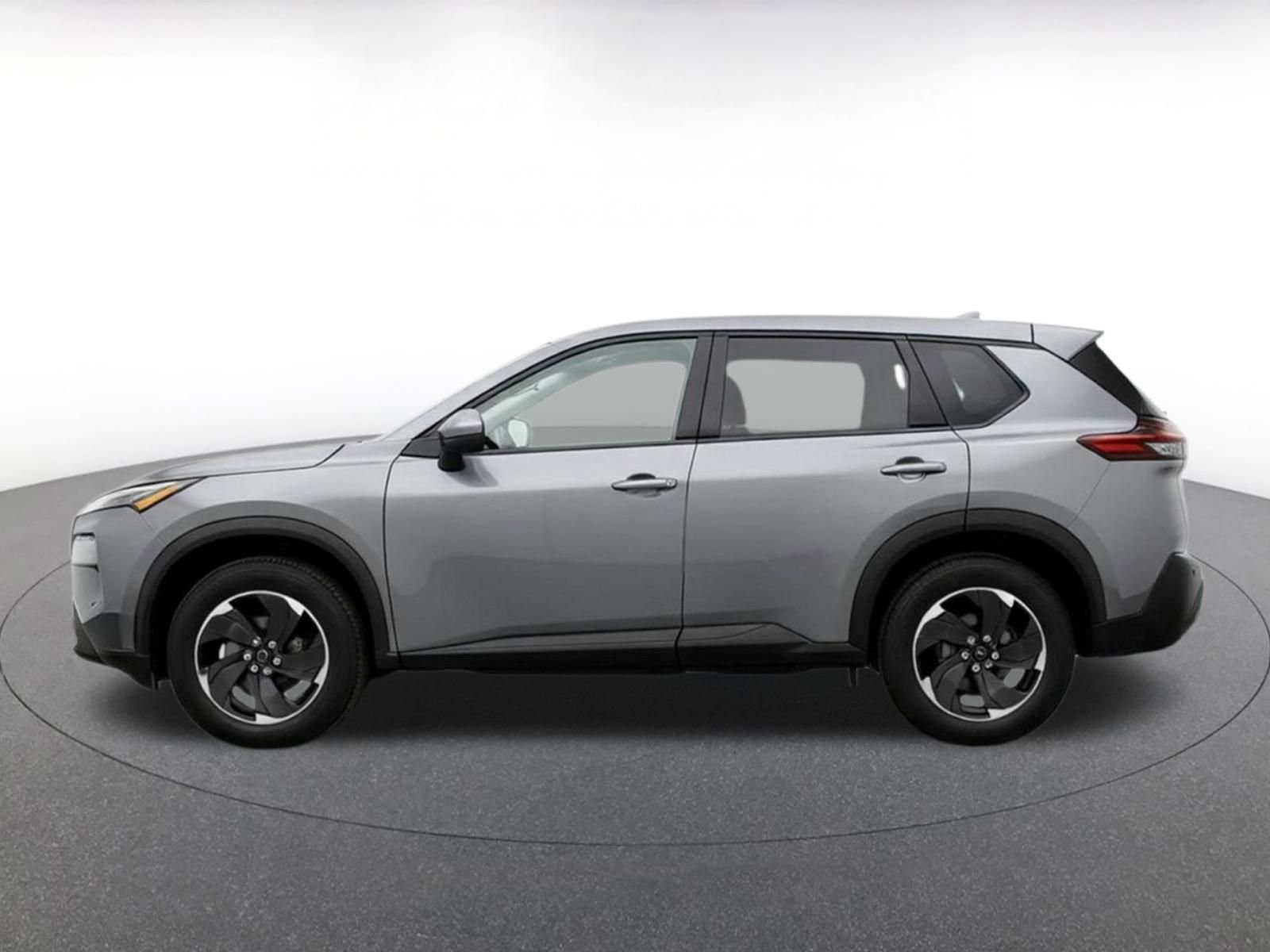 Used 2025 Nissan Rogue SV AWD/4WD image 4