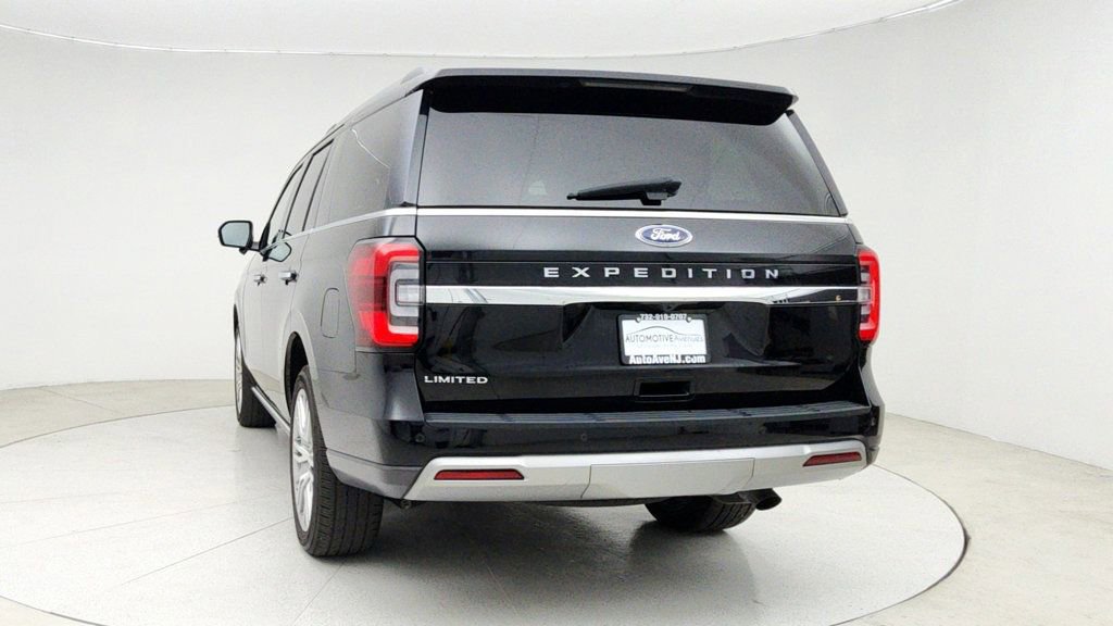 Used 2023 Ford Expedition Limited image 6