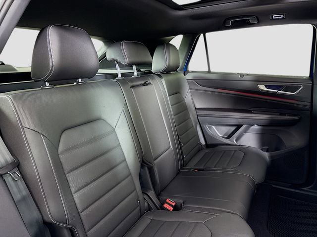 New 2026 Volkswagen Atlas Cross Sport SEL R-Line image 28