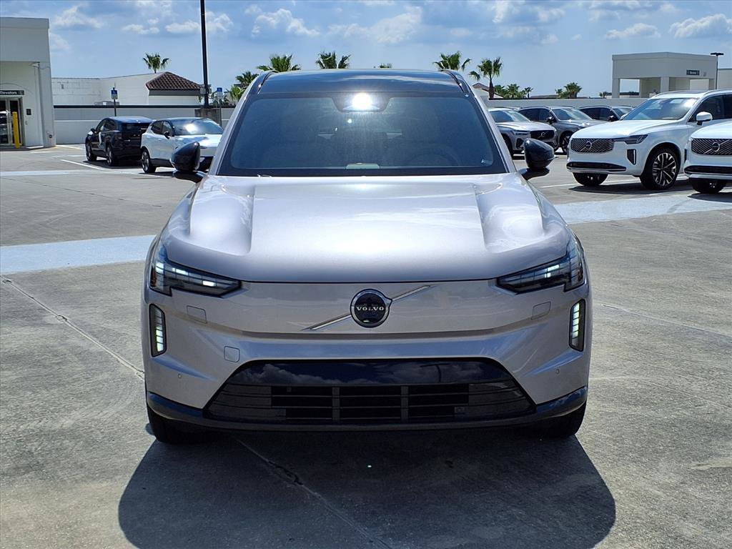 New 2026 Volvo EX90 Plus image 2