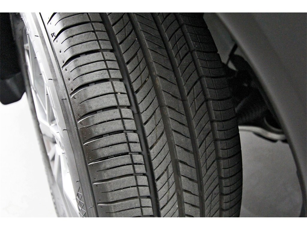 Certified 2024 Nissan Rogue S image 30