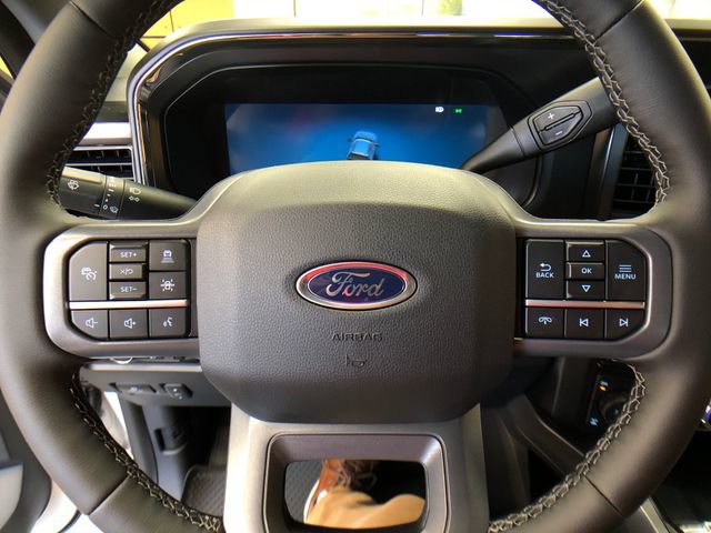 New 2026 Ford F250 Lariat w/ Black Appearance Package AWD/4WD image 13