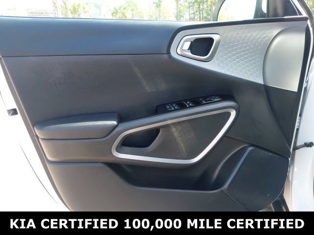 Certified 2025 Kia Soul LX FWD image 19