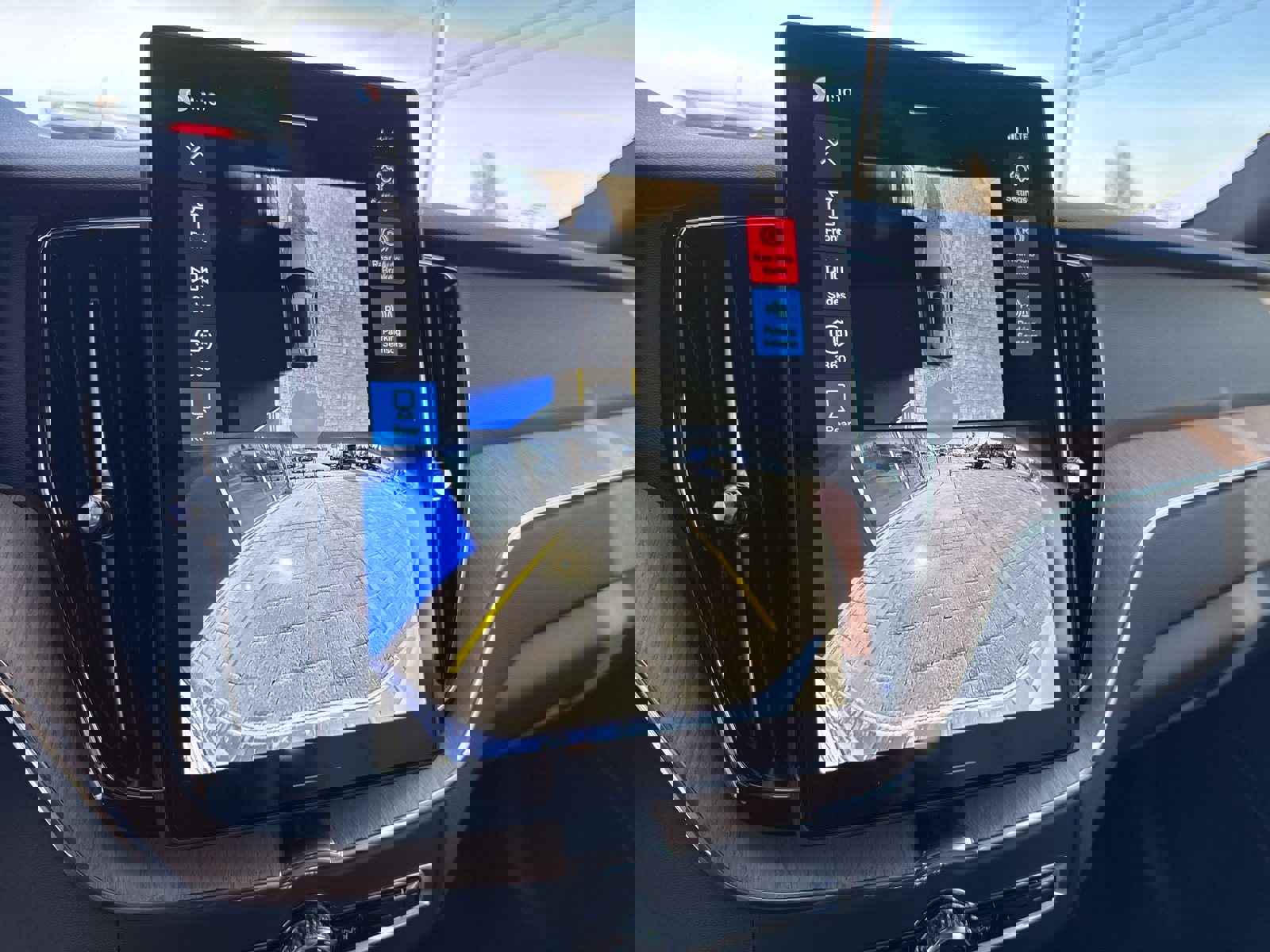 New 2026 Volvo XC60 B5 Plus w/ Protection Package Premier image 24