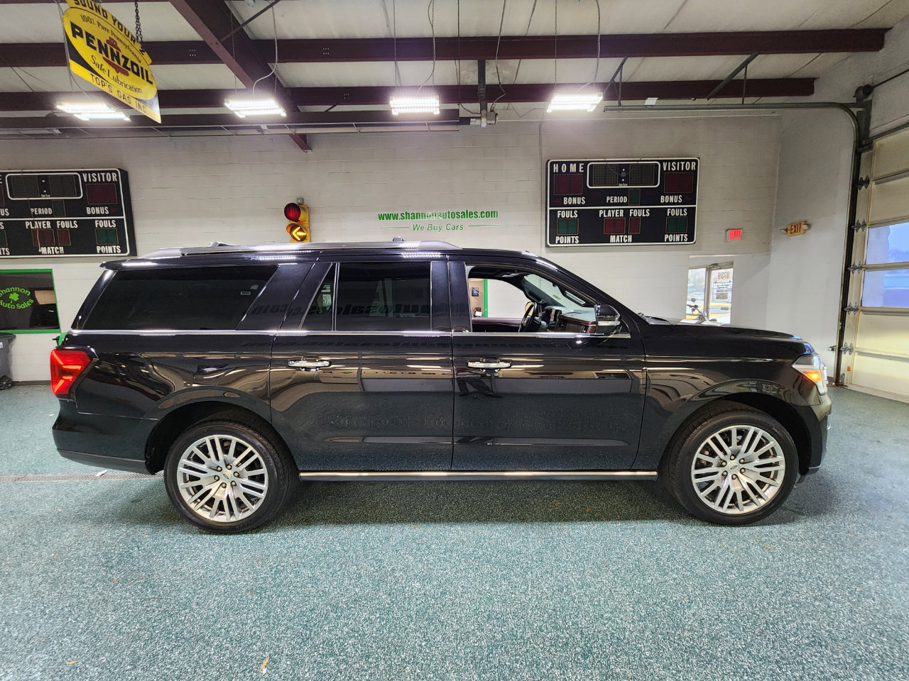 Used 2024 Ford Expedition Max Limited image 5
