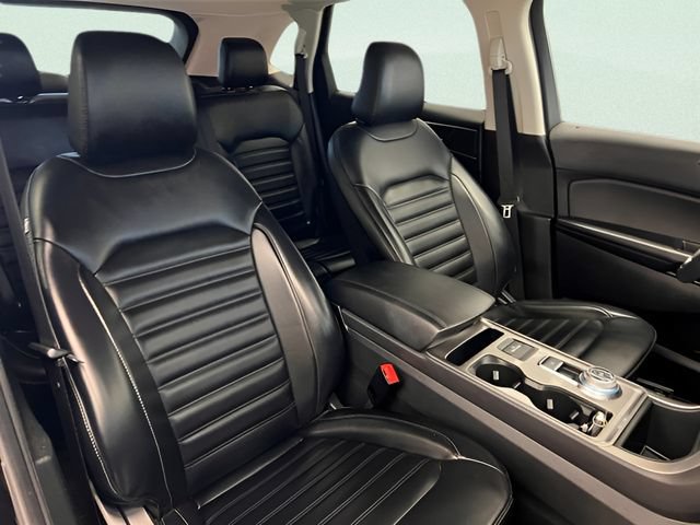 Used 2024 Ford Edge SEL AWD/4WD image 12
