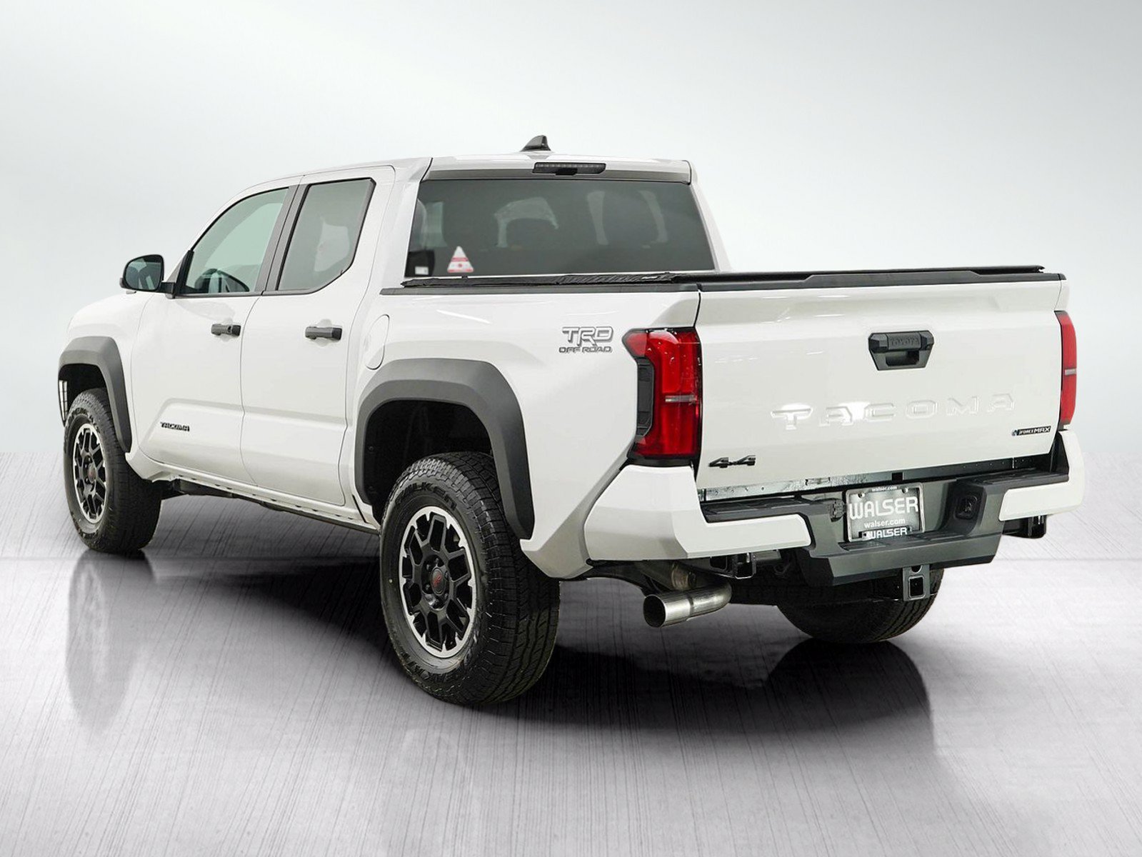 Used 2026 Toyota Tacoma TRD Off-Road AWD/4WD image 3