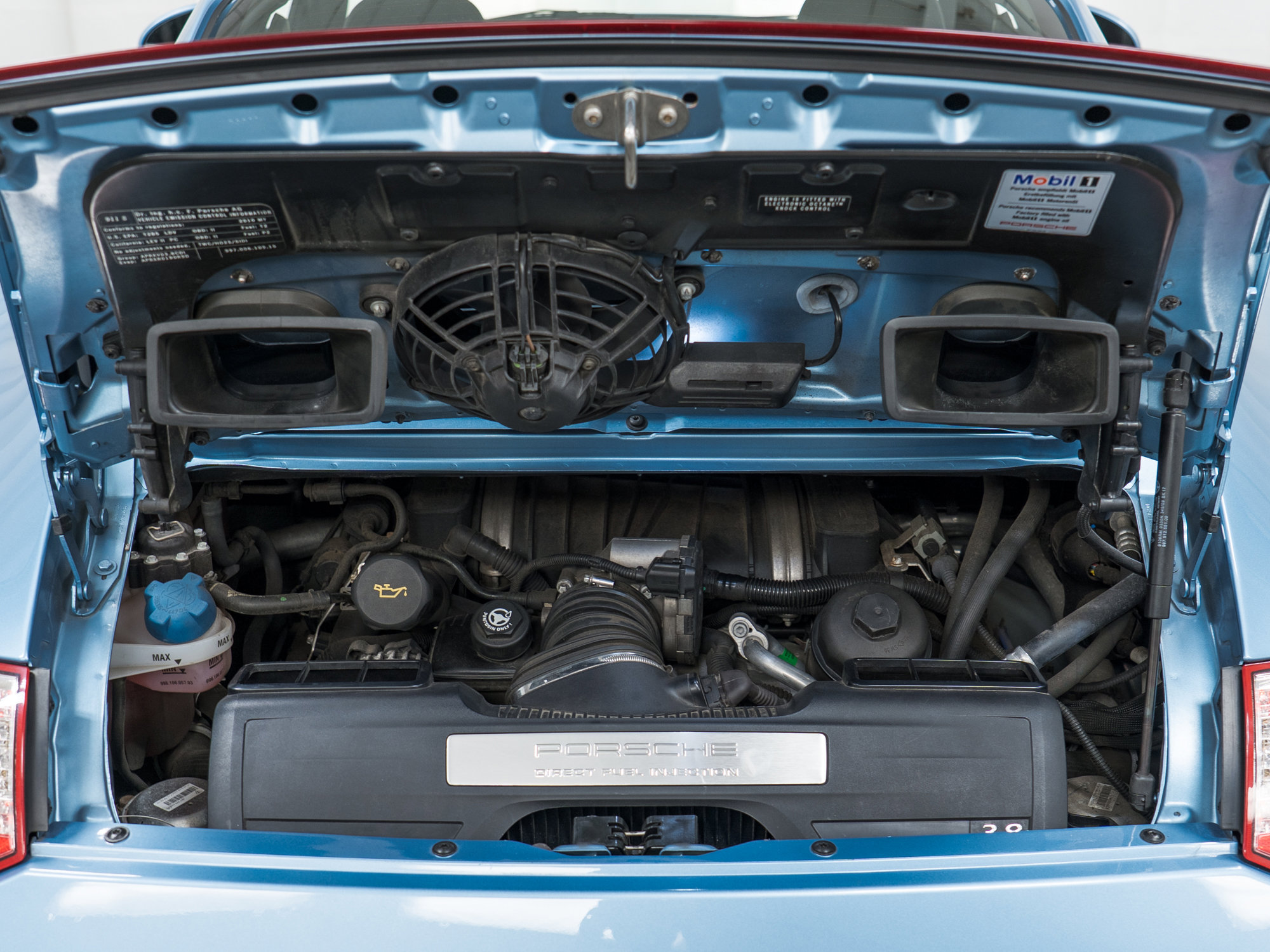 Used 2010 Porsche 911 Carrera 4S image 13