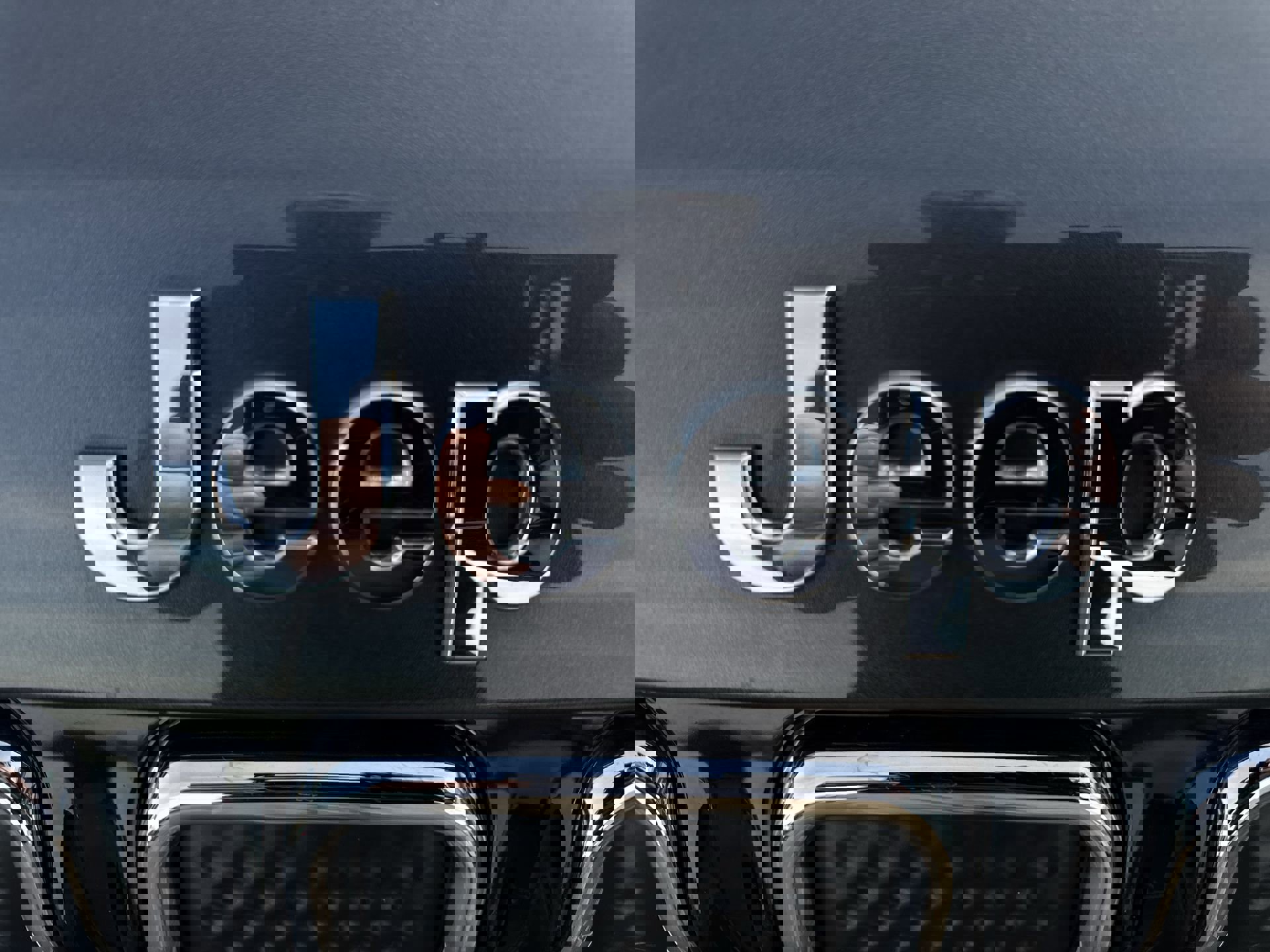 Used 2022 Jeep Compass Limited image 30