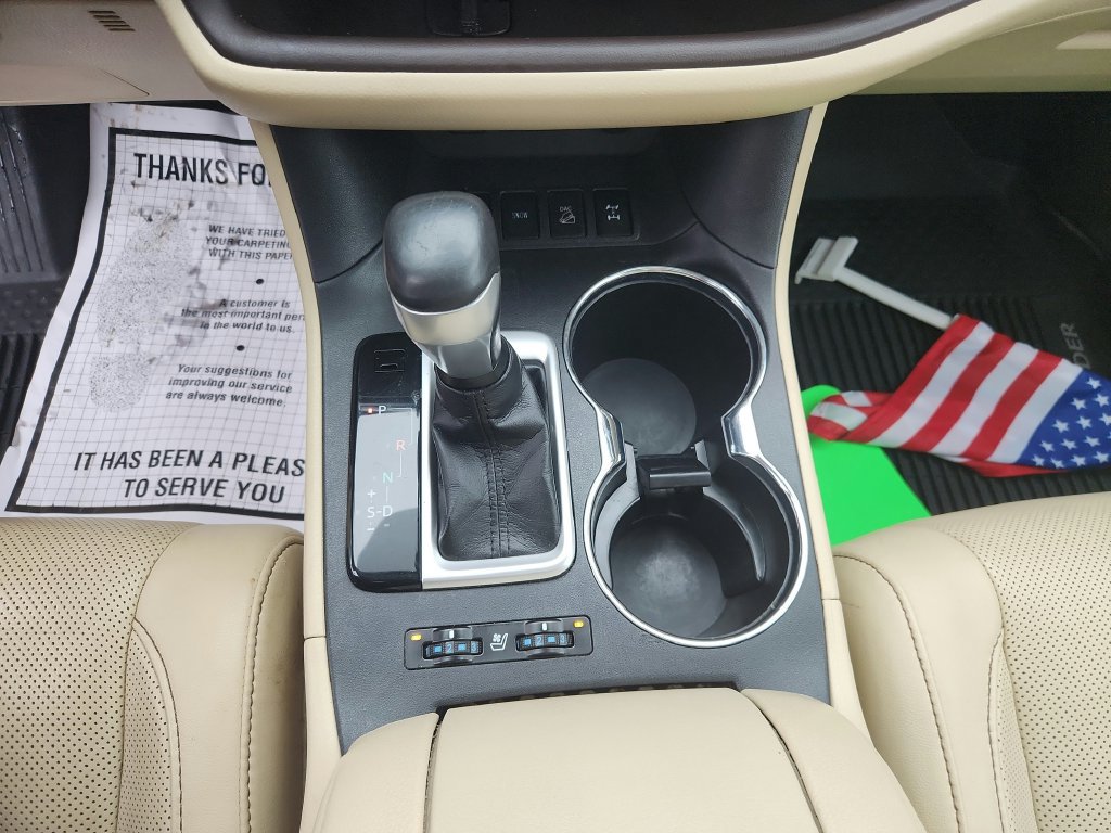 Used 2019 Toyota Highlander Limited AWD/4WD image 14