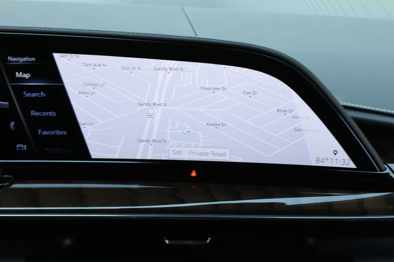 Certified 2024 Cadillac Escalade Premium Luxury Platinum image 19