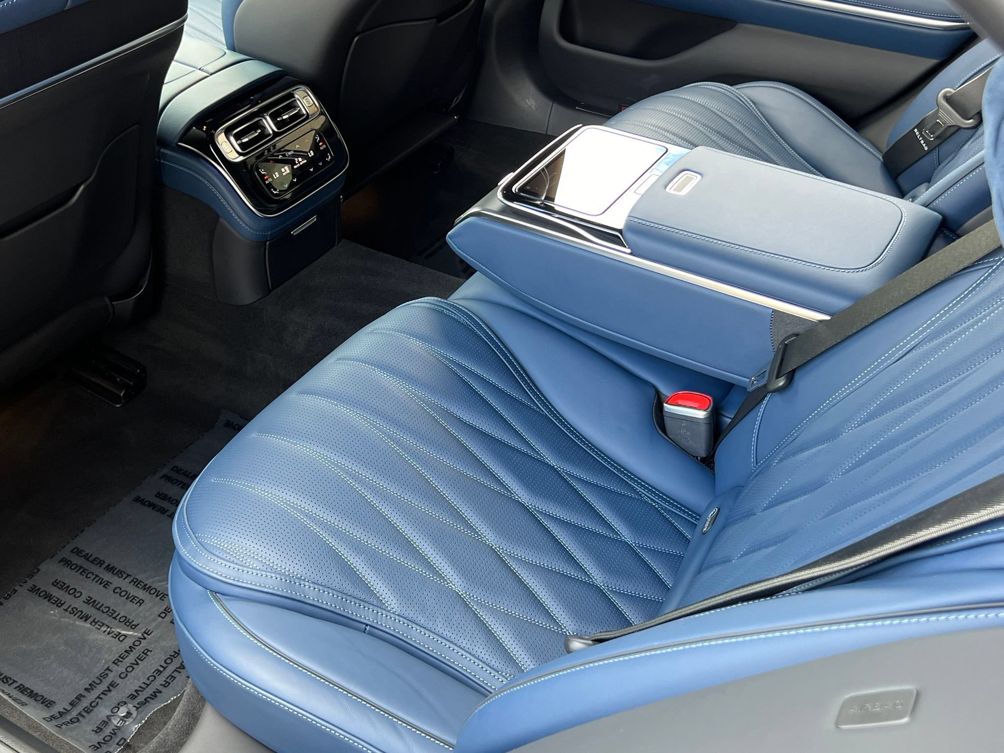 Used 2025 Mercedes-Benz S 63 AMG S image 25