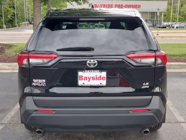Used 2025 Toyota RAV4 LE AWD/4WD image 17
