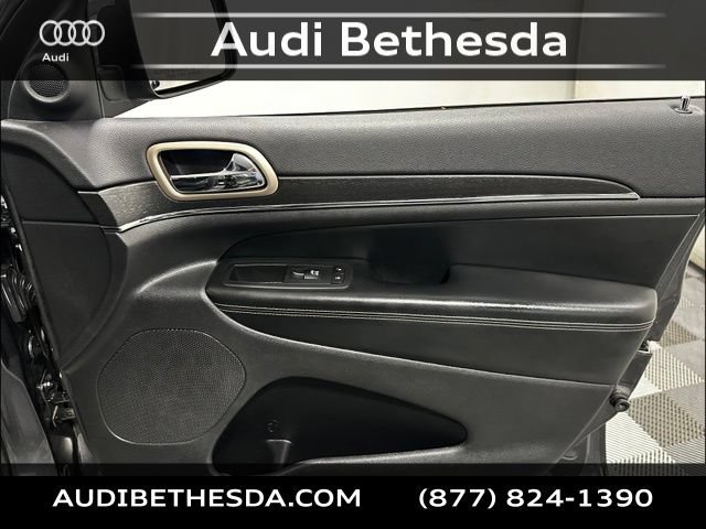 Used 2015 Jeep Grand Cherokee Limited AWD/4WD image 32