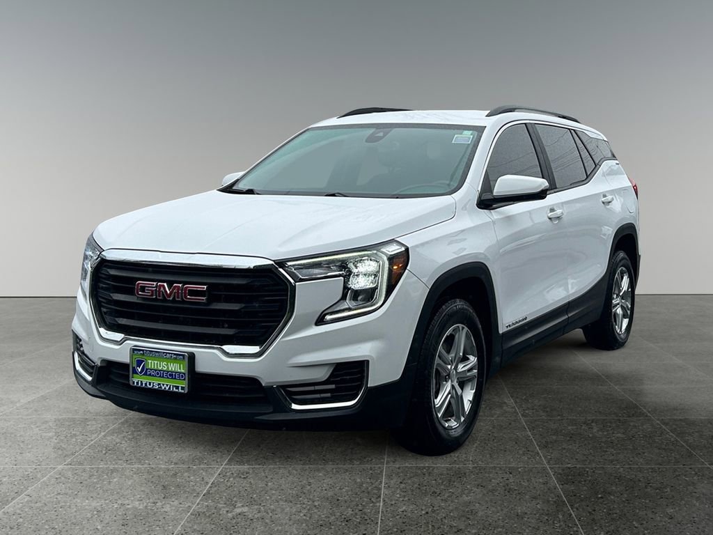 Used 2022 GMC Terrain SLE w/ Driver Convenience Package image 3