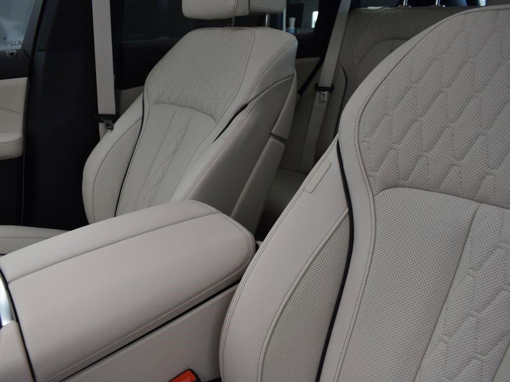 New 2026 BMW X5 sDrive40i w/ Climate Comfort Package image 14