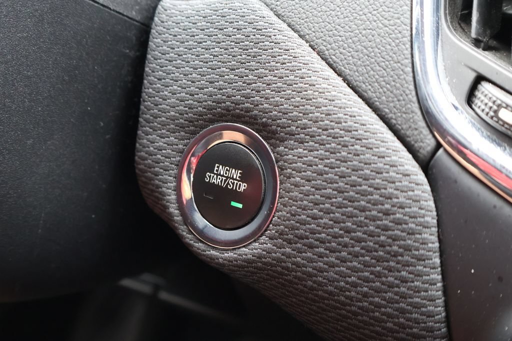 Used 2019 Chevrolet Cruze LT w/ Sun And Sound Package FWD image 29