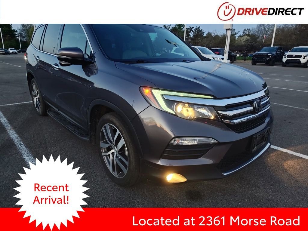 Used 2018 Honda Pilot Touring image 1