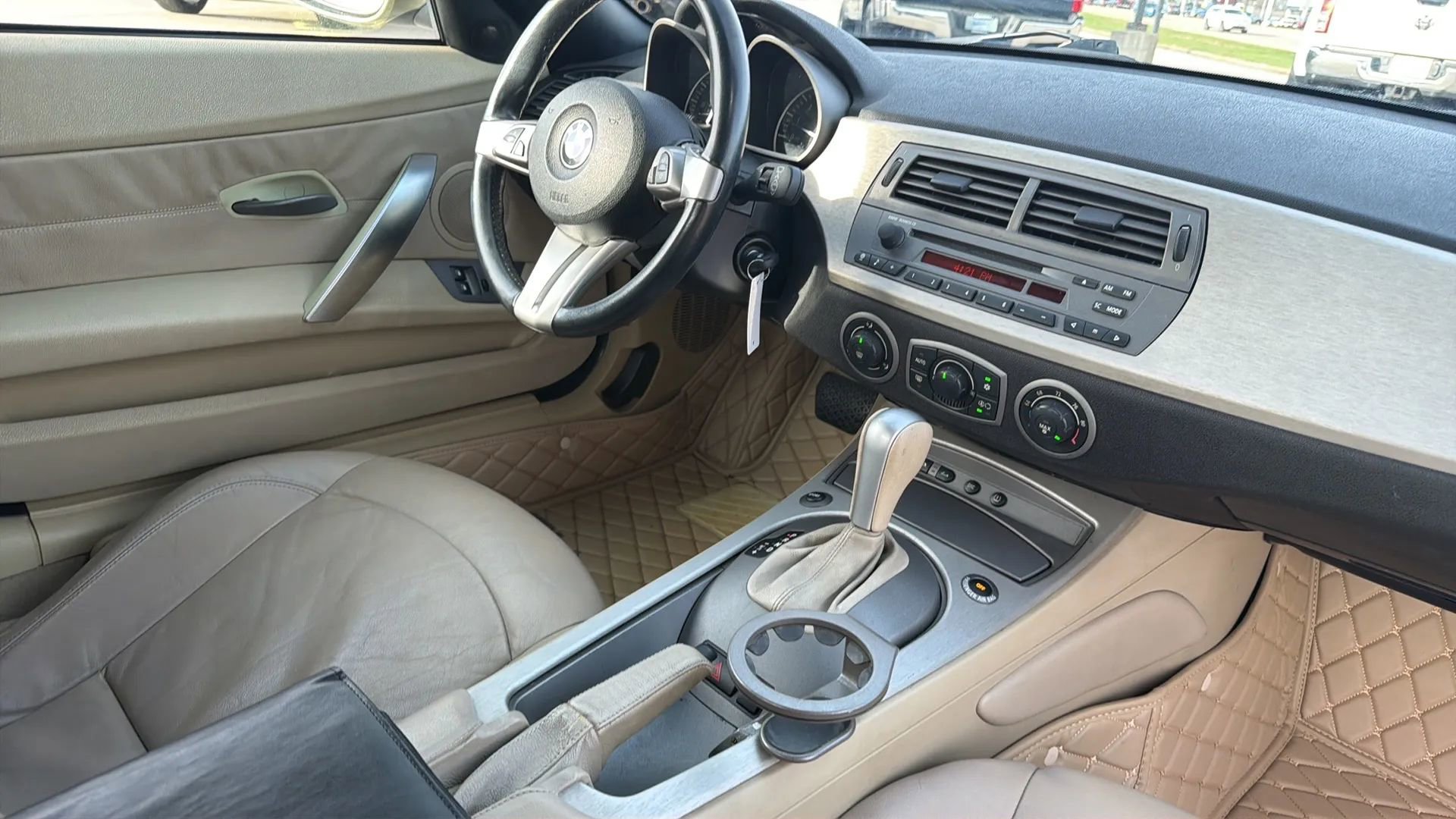 Used 2004 BMW Z4 3.0i image 37