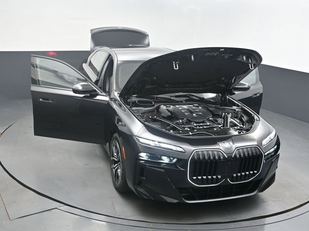 New 2026 BMW 760i xDrive w/ Executive Package image 33