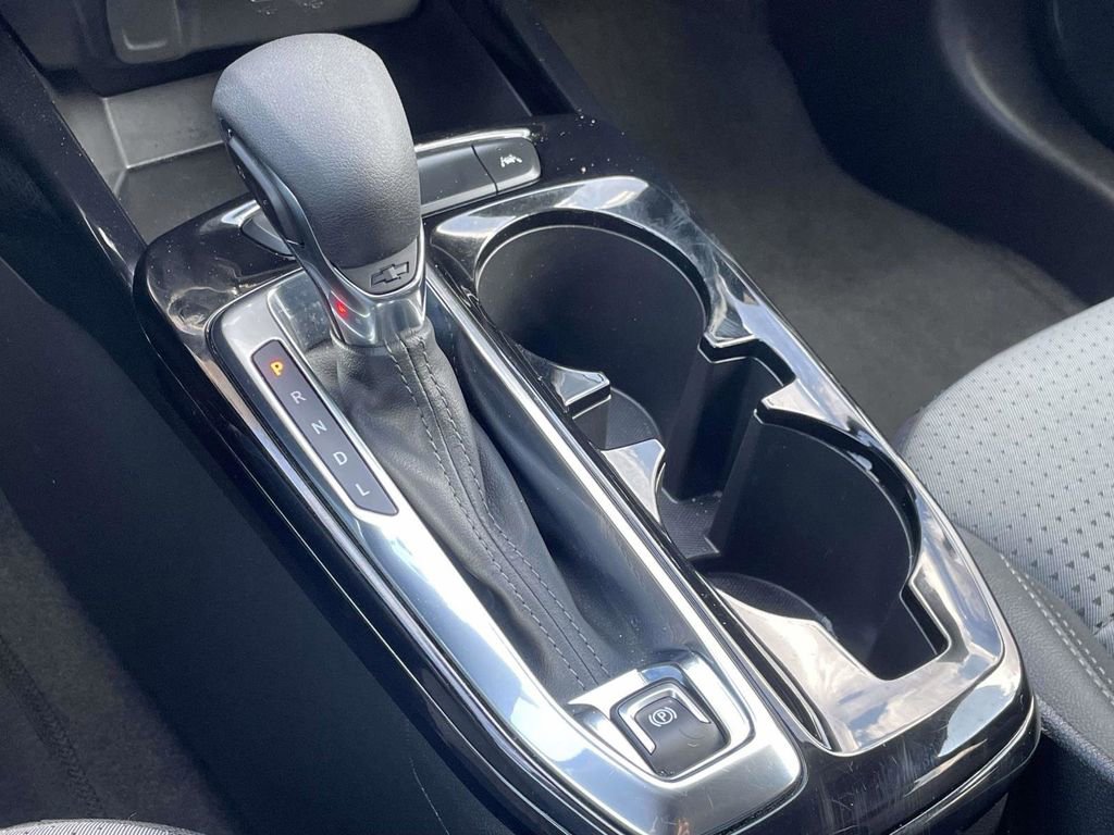 Used 2025 Chevrolet Trax LT image 18