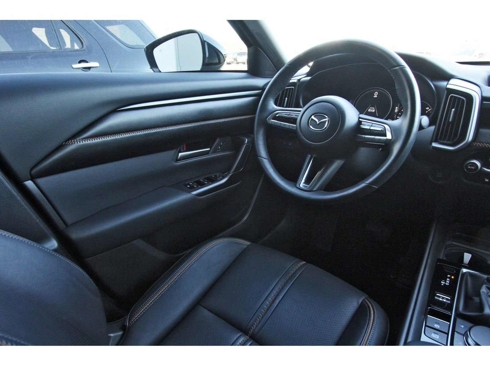 Used 2024 MAZDA CX-50 AWD 2.5 Turbo w/ Cargo Package image 11