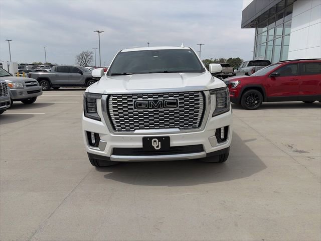 Used 2021 GMC Yukon Denali w/ Advanced Technology Package image 8