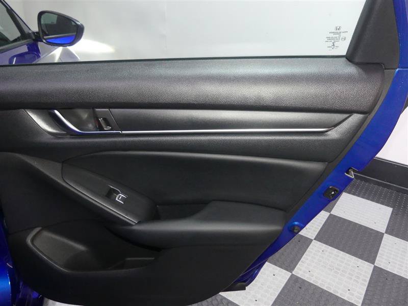 Used 2018 Honda Accord Sport image 25