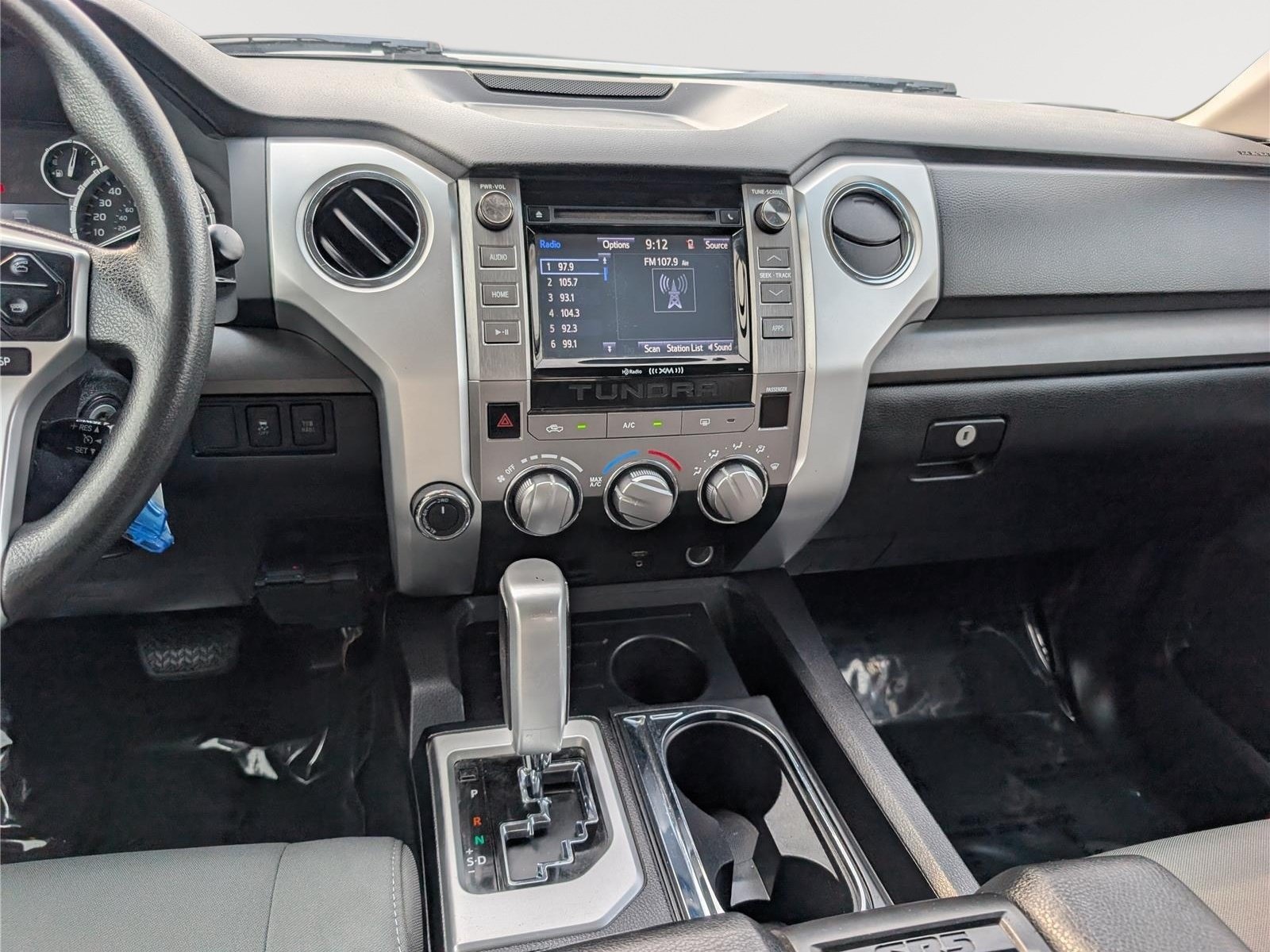 Used 2015 Toyota Tundra SR5 w/ TRD Off Road Package AWD/4WD image 18