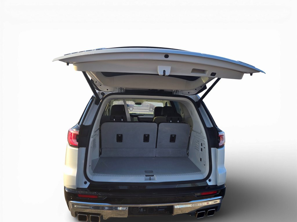 Used 2024 GMC Acadia Denali w/ Super Cruise Package image 5