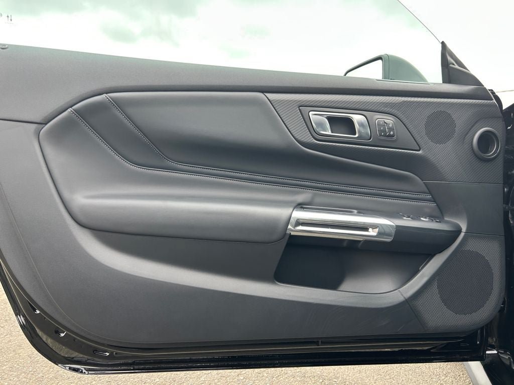 Used 2025 Ford Mustang GT Premium RWD image 20